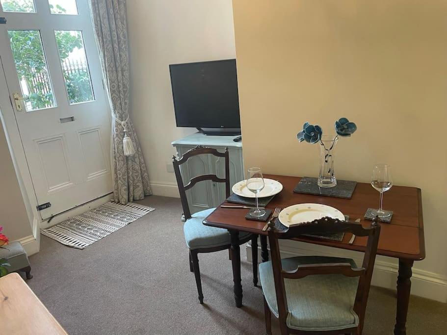 Lovely 1 Bed Flat In Victorian House 300M Seafront Hikkaduwa Dış mekan fotoğraf